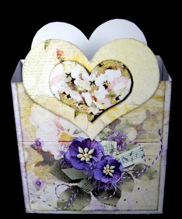 Heartshape Giftbox 103 by Dianne Jackson