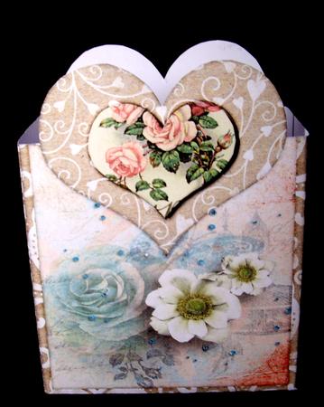 Heartshape Giftbox 116 by Dianne Jackson