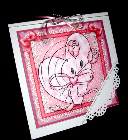 Lovin Heart Circle Pyramage Topper by Dianne Jackson