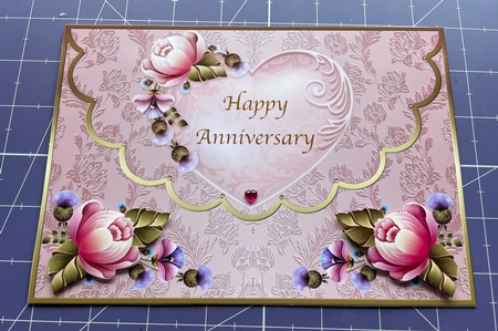Scalloped Edge Happy Birthday Daughter Topper by Doreen Bell