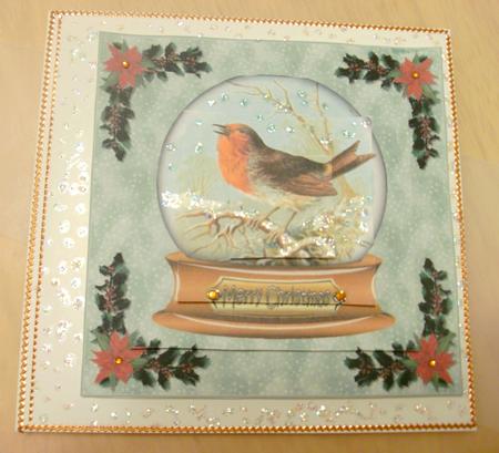 The Vintage Robin Snowglobe Pyramid by Edna Pattison