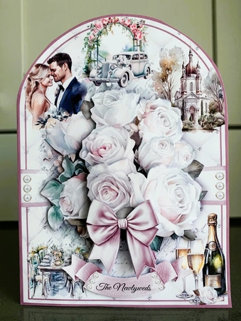 Bridal Bouquet 02 Shaped Mini Page Kit by Elaine  Harmer