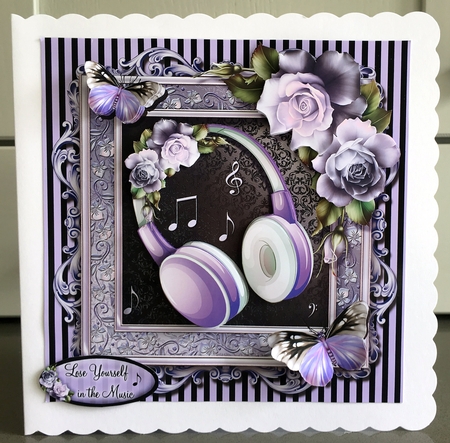 Music Makes my Heart Sing by Elaine  Harmer