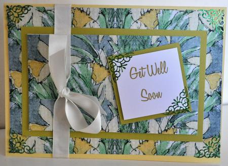 Large Daffodils Backing Sheet by Elaine Thompson