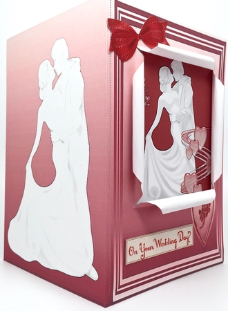 Open Front Red/pink Wedding Card by Elena Pavlova