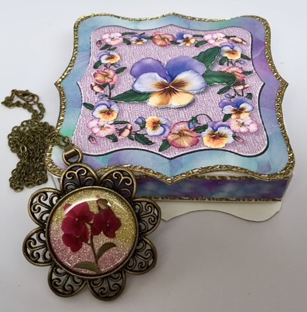 Pansy Bouquet Gift Accessories Kit by Elena Pavlova