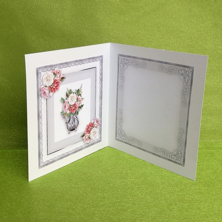 cute birthday card with flowers by Elisabeth Le Clainche