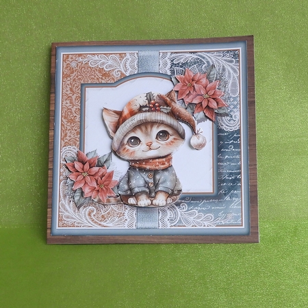 Christmas Kitten  by Elisabeth Le Clainche