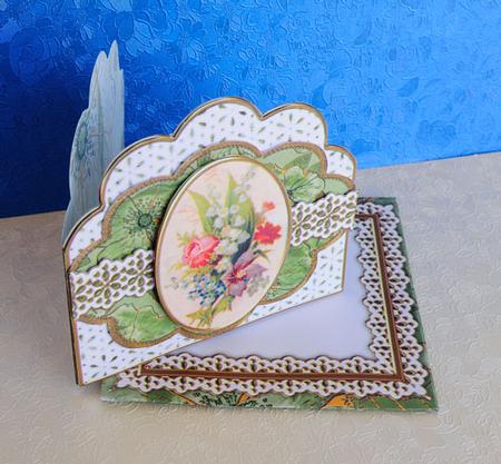 Green Mixed Bouquet Anglaise Scallop 3D Decoupage Card Kit by Elisabeth Le Clainche