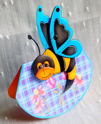 Butterbee Wobble Card - Any Occasion by Elisabeth Le Clainche