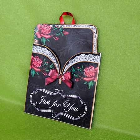 Dpink Roses Blk Mothers Day Vintage Pocket Pull Card Kit by Elisabeth Le Clainche