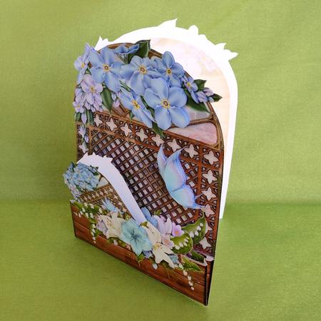Espalier Flower Card Lillie by Elisabeth Le Clainche