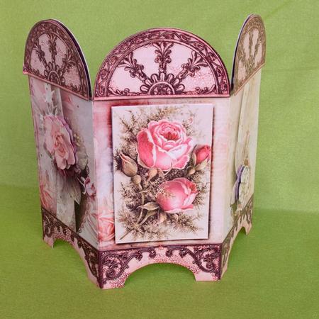 Paravan Card Rose by Elisabeth Le Clainche