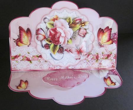 Country Roses Scallop Easel Card Mini-kit by Elizabeth A Sanders