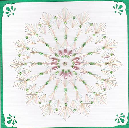 Ed135 Christmas Mandala by Emy Van Schaik