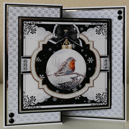 Wildlife Bauble Bumper Card Kit by Erika Sissons