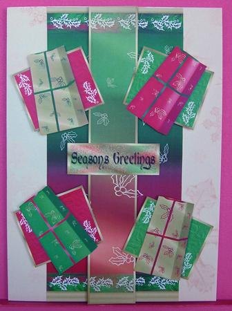 Dl Ribbon Centre Christmas Holly by Eunice Roberts