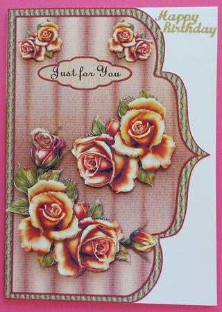 Scallop Antique Roses by Eunice Roberts