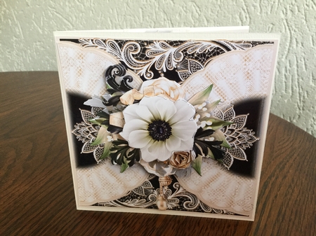 Flora And lace Bumper Card Kit by Fia Tummers