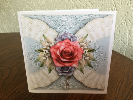 Flora And lace Bumper Card Kit by Fia Tummers