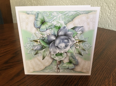 Flora And lace Bumper Card Kit by Fia Tummers
