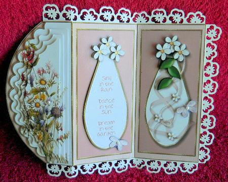 Daisy Scalloped Panel Tri-fold Card Kit by Gail Pennycuick