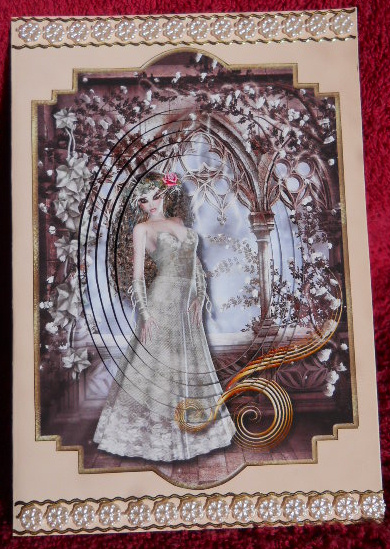 The Queen's Garden Pyramid Topper Mini Kit by Gail Pennycuick