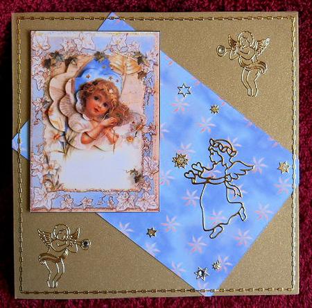 Baby Angel with Ivy Christmas Petal Pyramid by Gail Pennycuick