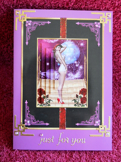 Pin Up Beauty Pyramage by Gail Pennycuick
