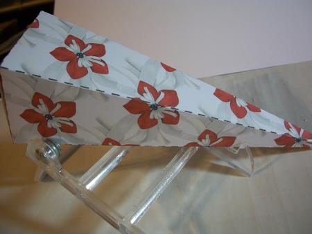 Ribbons and Flowers Icicle Box by Geri Stringer