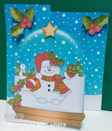 Christmas 3D Shaped No-Hole Fold Back Mini Kit - Snowman Oli has Xmas Presents Featured Gallery Photo