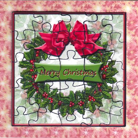 Jigsaw Layers - Holly Wreath by Gill Middleton