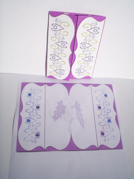 Vine Gate Fold by Gillian Mahoney