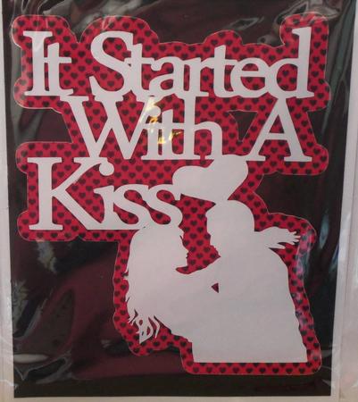 Paper Magic Frame - It Started with a Kiss by Gillian Sollis