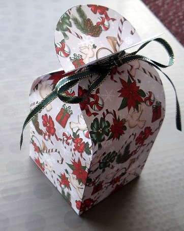 Christmas Jumble Truffle Style Gift Box in Blue by Giselle Topper