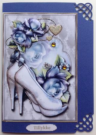 Icy Bliss Roses Topper 1 by Gitte Jensen