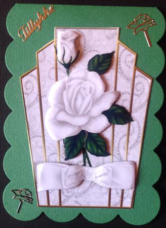 White Roses with Bow Art Deco Topper by Gitte Jensen