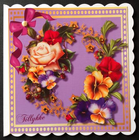 Beautiful Pansy's on Gold  by Gitte Jensen