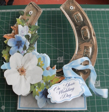 Flowers & Things Shaped Card Kit - Wedding Horse-shoe by Glennis Mitchell