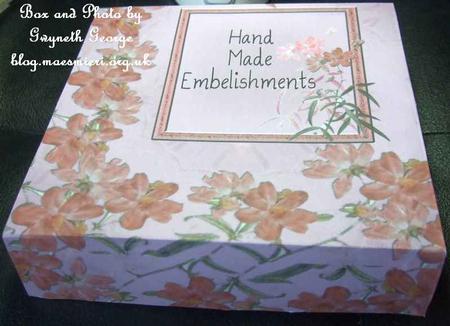 Floral Delight Mini Theme by GWYNETH GEORGE