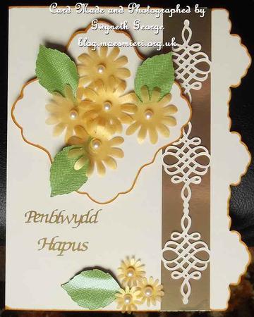 553 Frilly Border Card by GWYNETH GEORGE