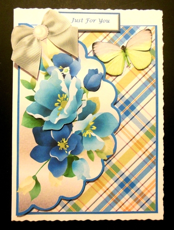 CU Pearl Bows by Hazel Sumner
