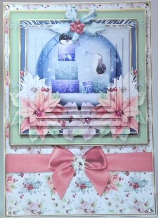 Christmas mini kit Globe 3 by Hazel Underwood