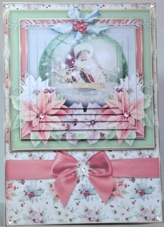 Christmas mini kit Globe 4 by Hazel Underwood