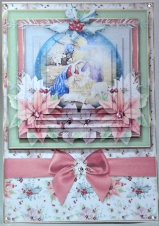 Christmas mini kit Globe 7 by Hazel Underwood