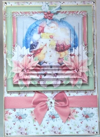 Christmas mini kit Globe 8 by Hazel Underwood