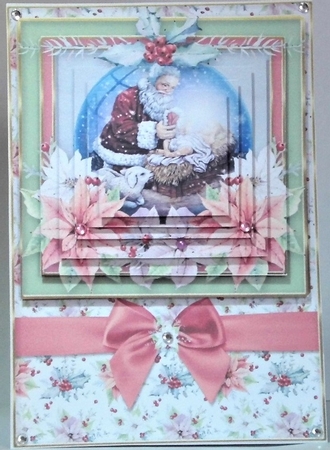 Christmas mini kit Globe 10 by Hazel Underwood