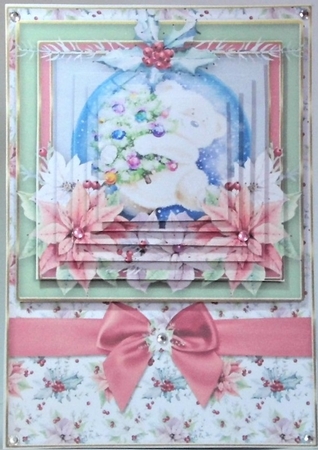 Christmas mini kit Globe 18 by Hazel Underwood