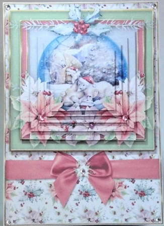 Christmas mini kit Globe 19 by Hazel Underwood