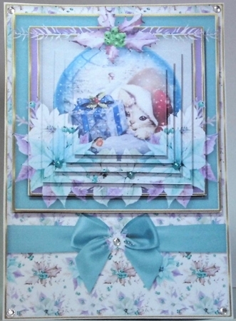 Christmas mini kit Globe 22 by Hazel Underwood